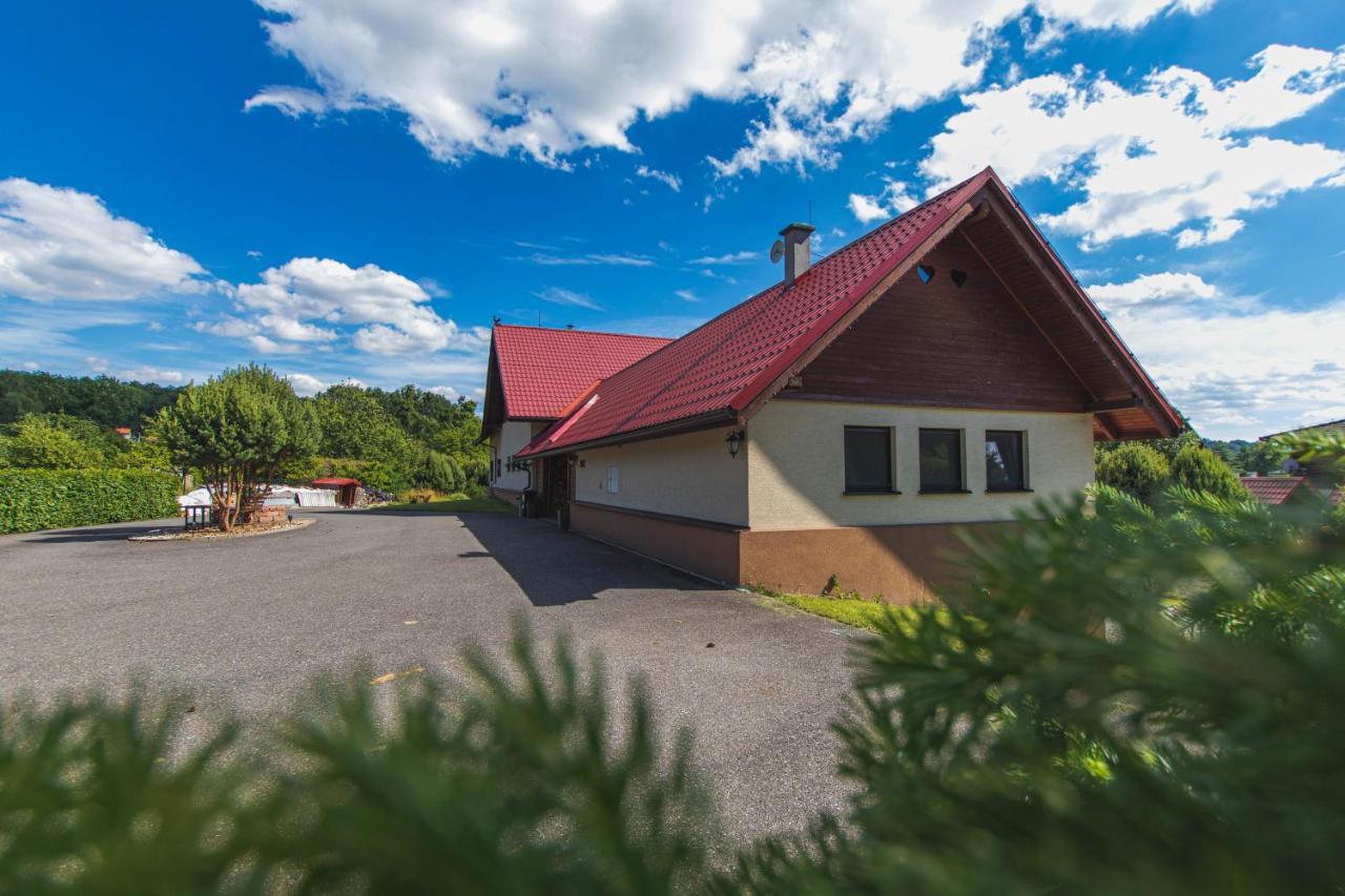 فيلا Apartman Kinskych Rožnov pod Radhoštěm المظهر الخارجي الصورة